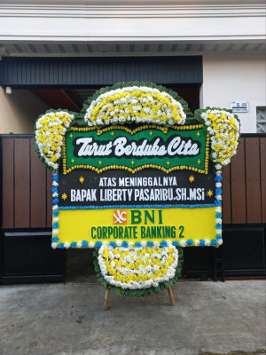 Papan Bunga Duka di Pariaman Timur