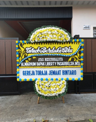 Papan Bunga Duka di Pariaman Timur