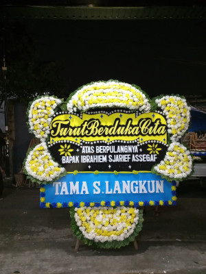 Papan Bunga Duka di Pariaman Timur
